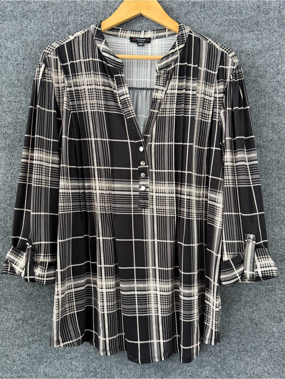 Cocomo Womens 3X Plaid Top 3/4 Sleeve Black Gray V Neck Office Casual Stretch